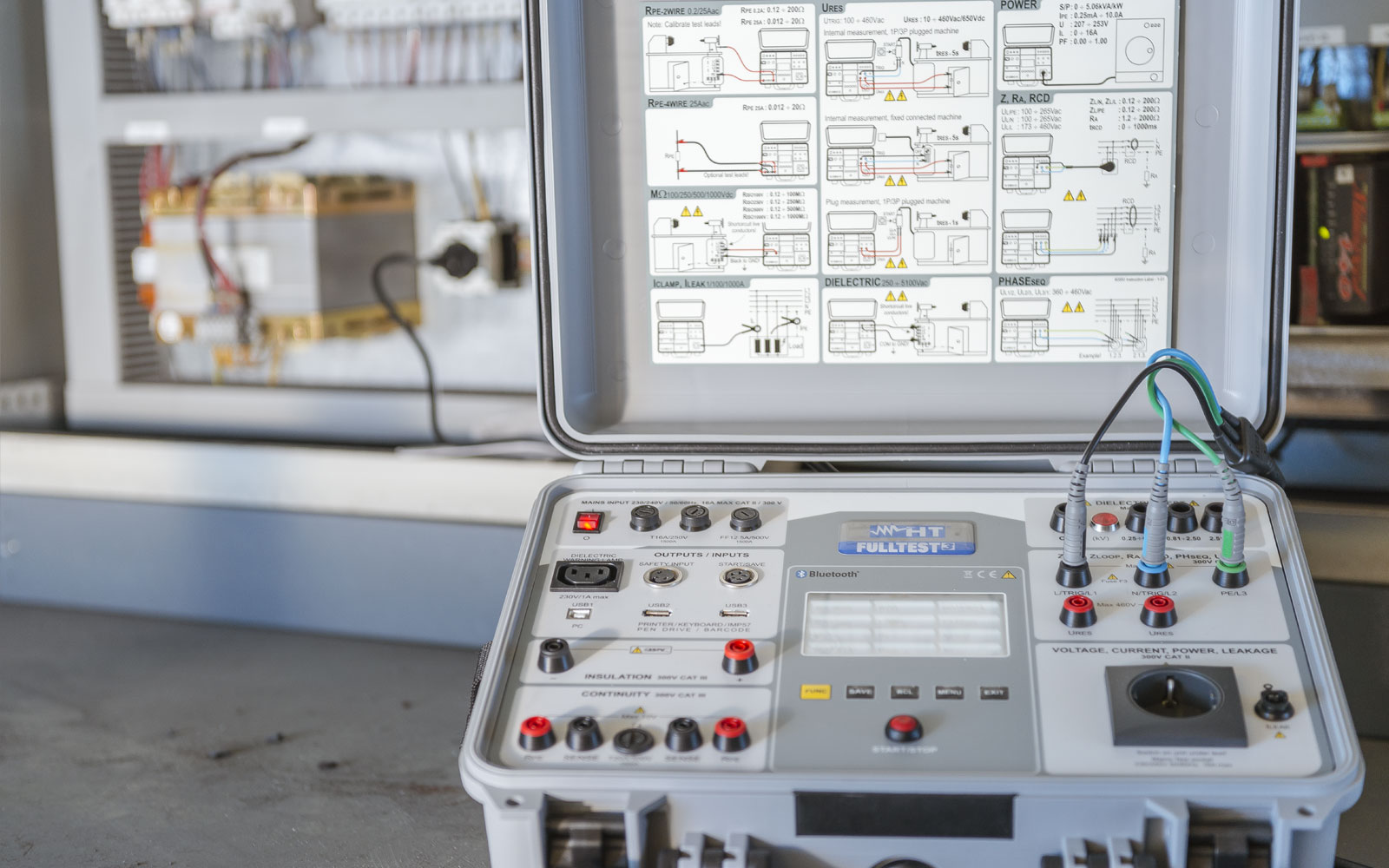 Večnamenski tester za varnost strojev